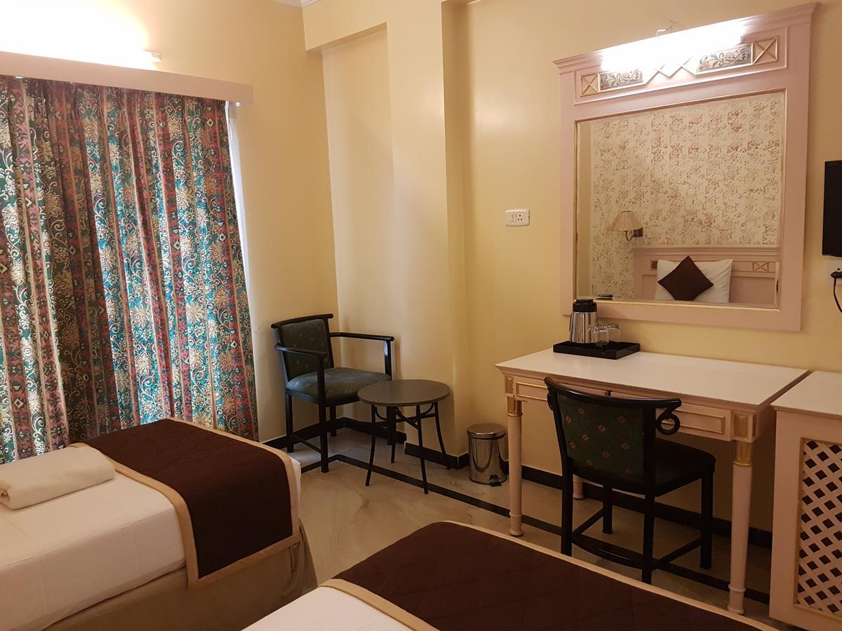 Glm Meridian Chennai Extérieur photo
